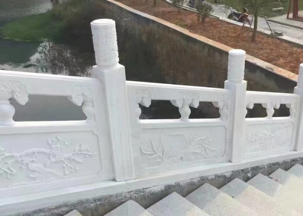 石栏杆